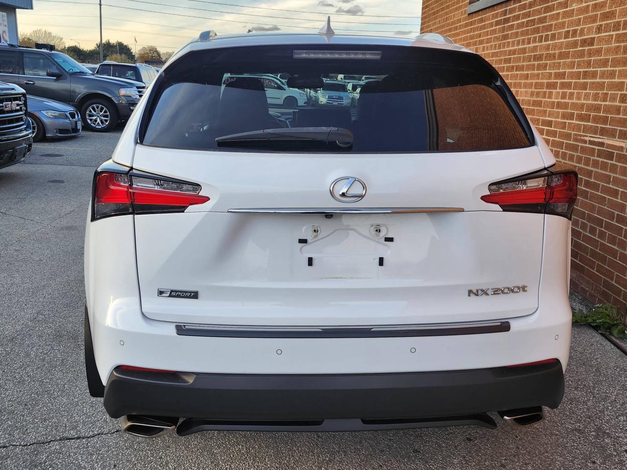 2017 Lexus NX 200t F-Sport, Navi, AWD 4dr Photo3