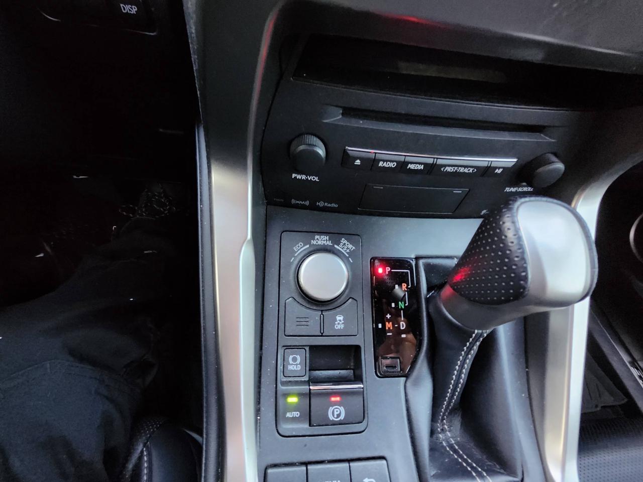 2017 Lexus NX 200t F-Sport, Navi, AWD 4dr Photo