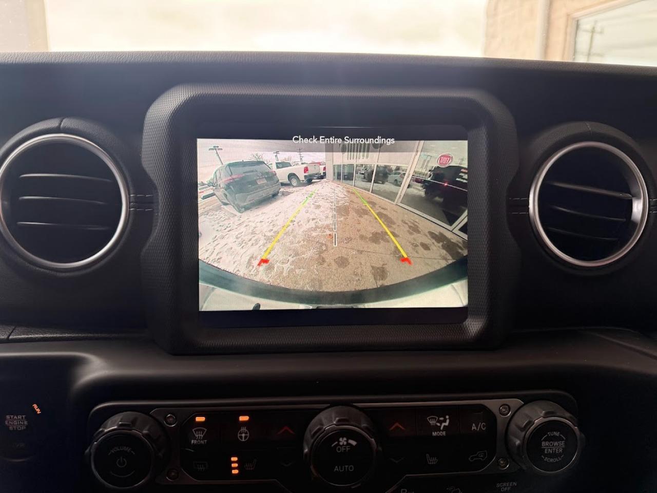 2020 Jeep Wrangler Unlimited Sahara Photo