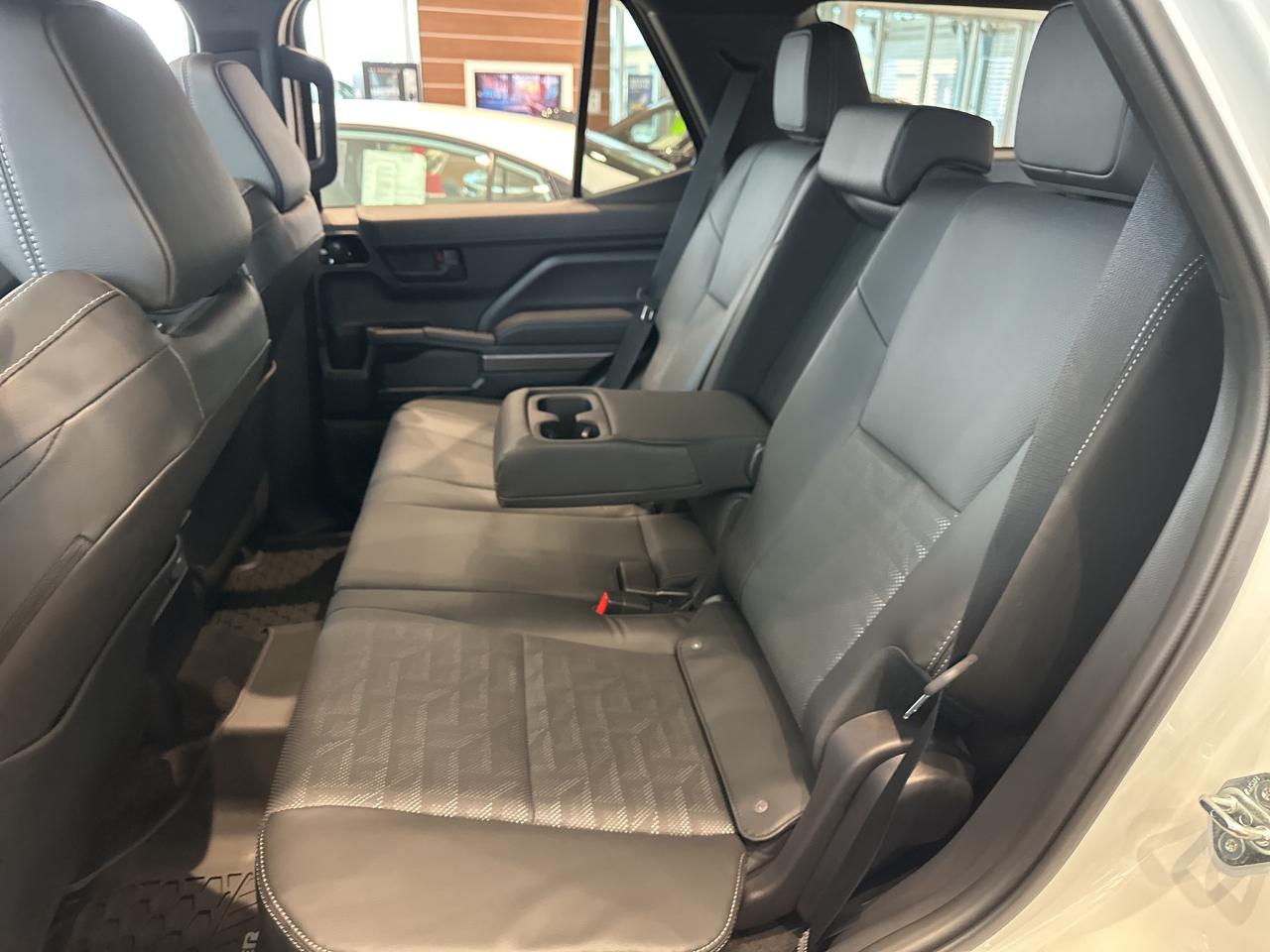 2025 Toyota 4Runner HYBRID Photo