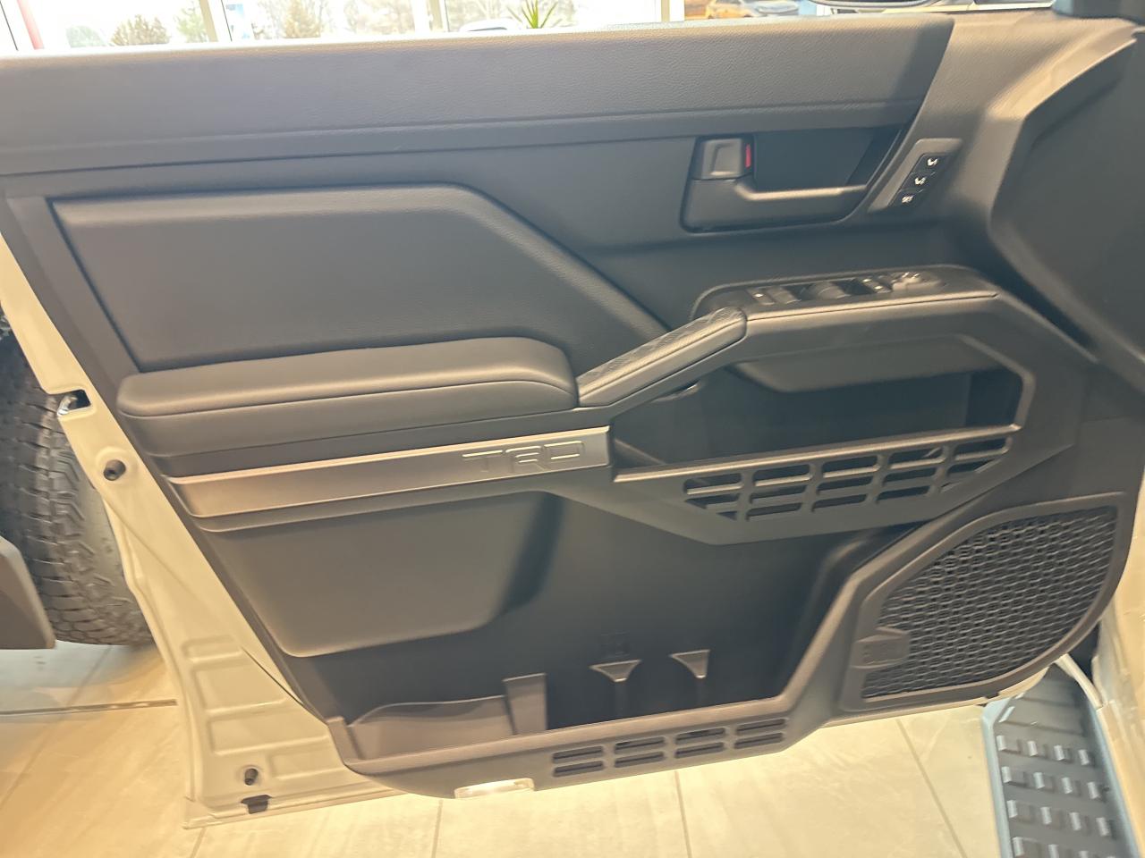 2025 Toyota 4Runner HYBRID Photo