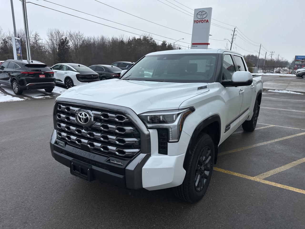 2026 Toyota Tundra Platinum Hybrid Photo