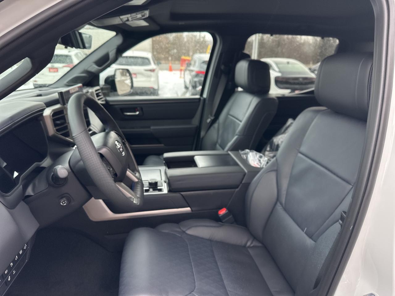 2026 Toyota Tundra Platinum Hybrid Photo