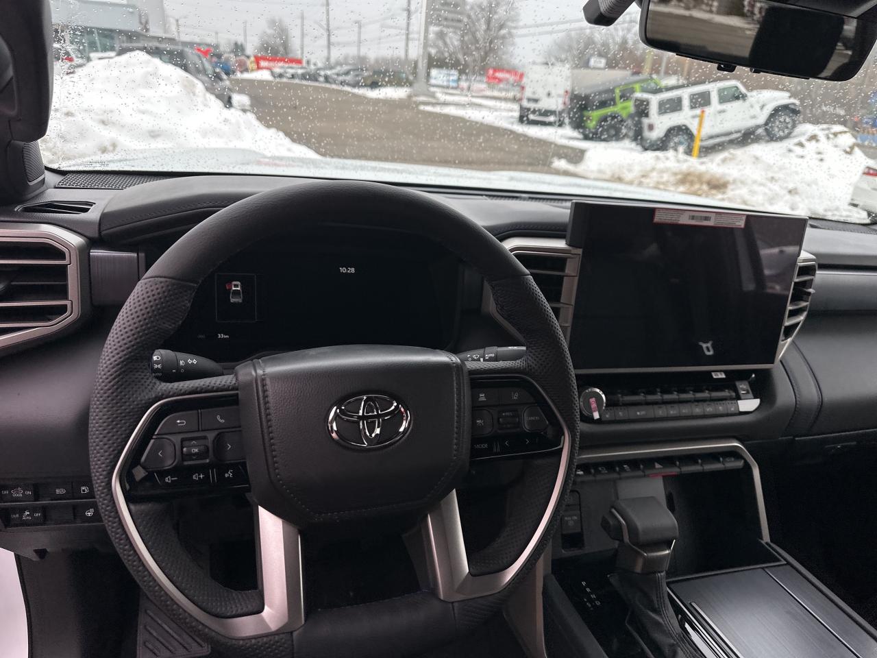 2026 Toyota Tundra Platinum Hybrid Photo