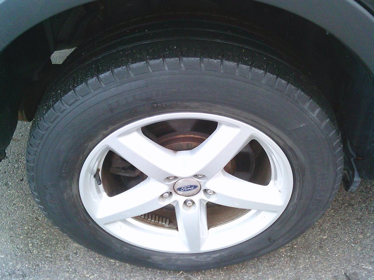 2017 Ford Explorer 4WD 4dr XLT 7 PASS Photo