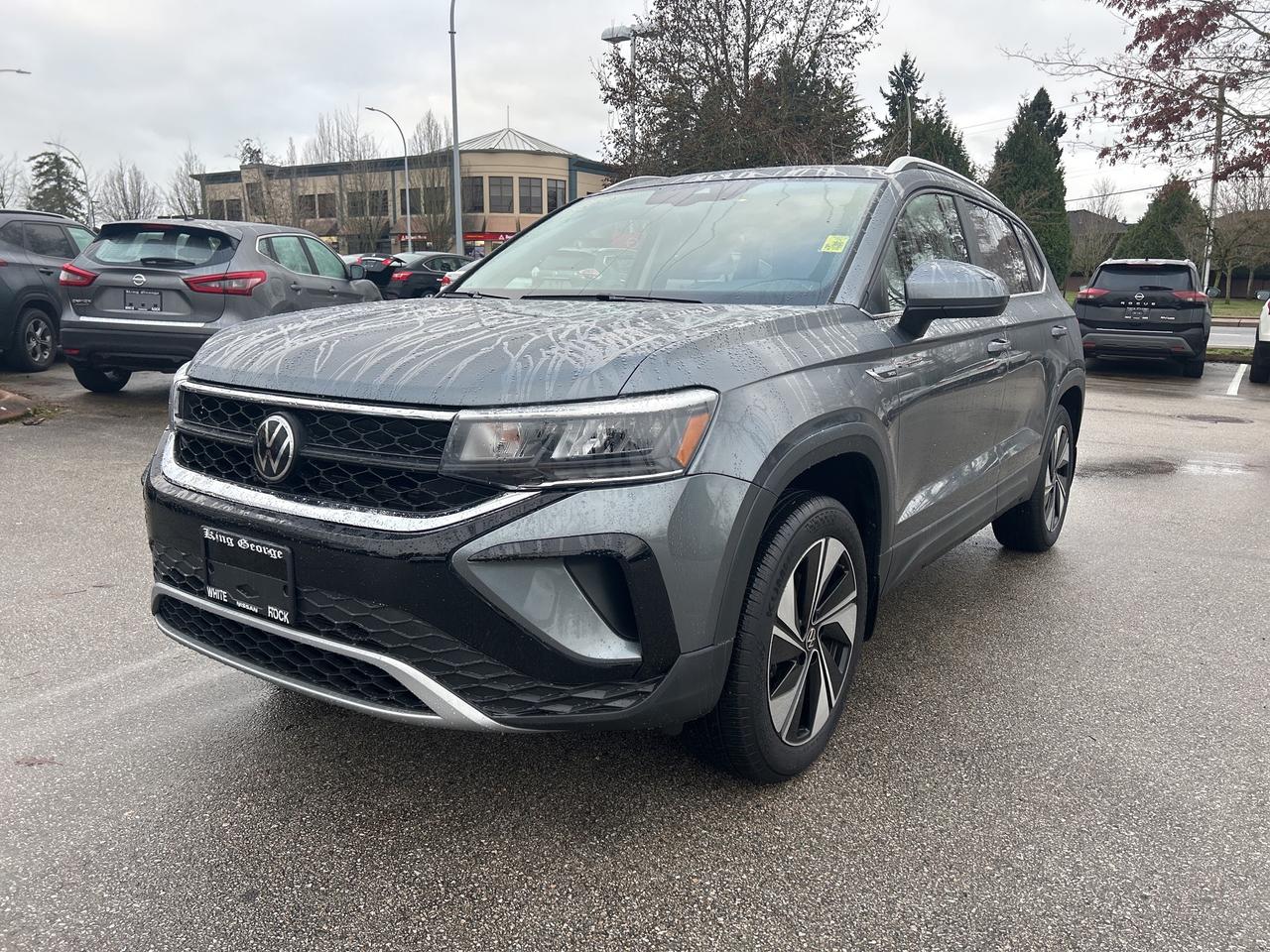 AUTOMATIC, AIR COND, POWER WINDOWS, LOCKS, CRUISE, TILT, ALLOY WHEELS, HEATED SEATS, APPLE CARPLAY AND ANDROID, REARVIEW CAMERA AND DASH CAM. CAR PROOF ON REQUEST! VEHICLE WARRANTY IS INCLUDED AT THIS PRICE! Call one of our Licensed Sales Consultants for accurate details. Your Trade in is welcome at King George Nissan.  Price subject to $599 documentation fee.