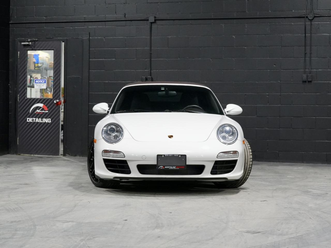 2010 Porsche 911 2dr Cabriolet Carrera S/BOSE/NAV/NO ACCIDENT Photo