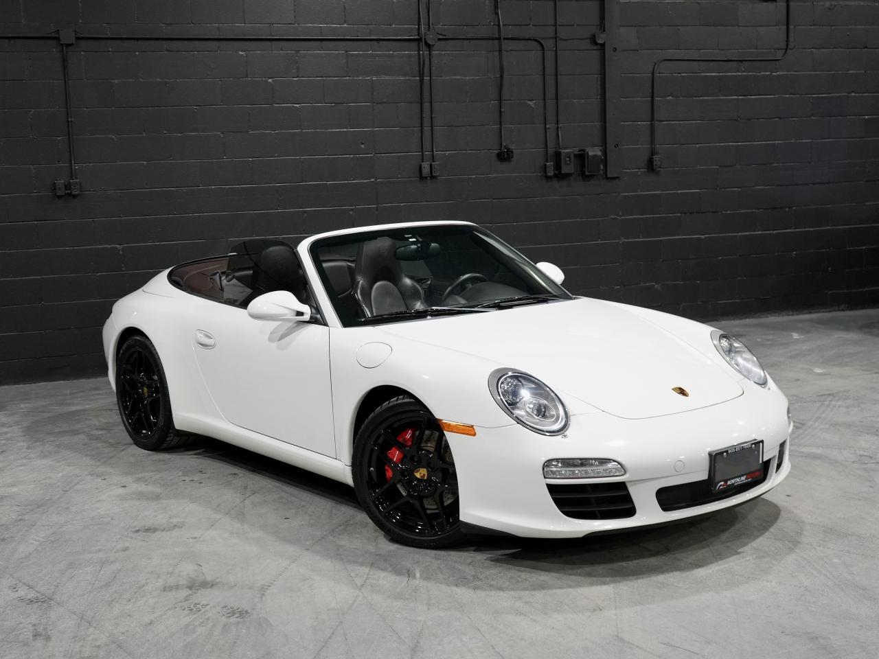 2010 Porsche 911 2dr Cabriolet Carrera S/BOSE/NAV/NO ACCIDENT Photo