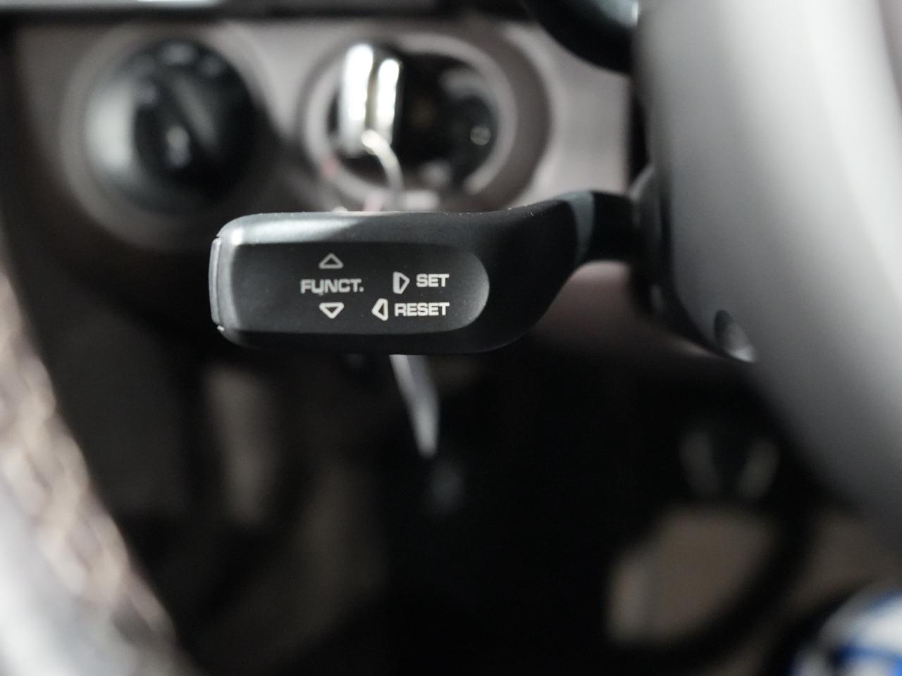 2010 Porsche 911 2dr Cabriolet Carrera S/BOSE/NAV/NO ACCIDENT Photo