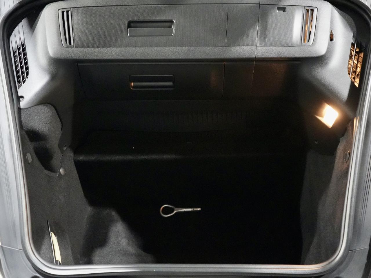 2010 Porsche 911 2dr Cabriolet Carrera S/BOSE/NAV/NO ACCIDENT Photo