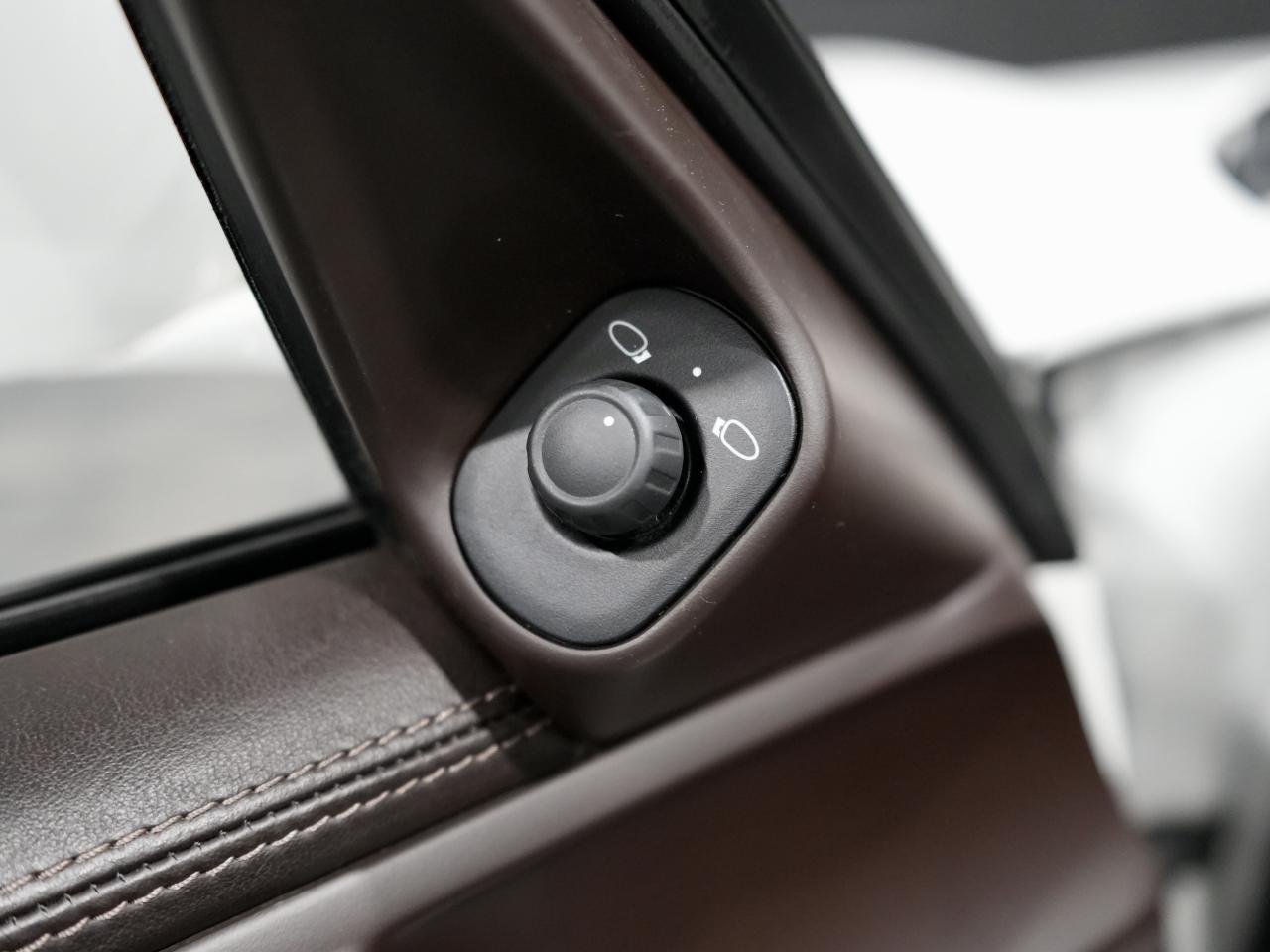 2010 Porsche 911 2dr Cabriolet Carrera S/BOSE/NAV/NO ACCIDENT Photo