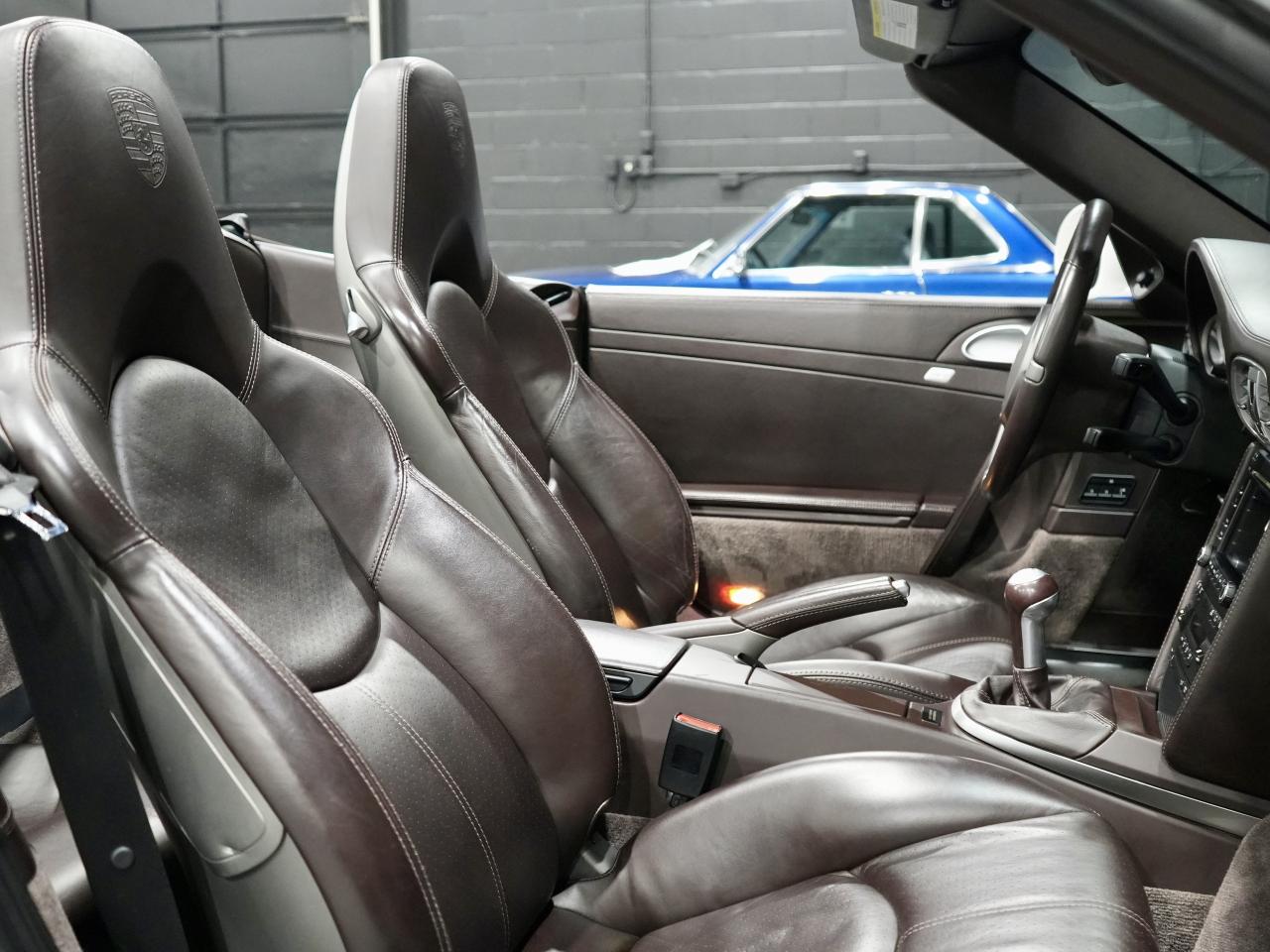 2010 Porsche 911 2dr Cabriolet Carrera S/BOSE/NAV/NO ACCIDENT Photo