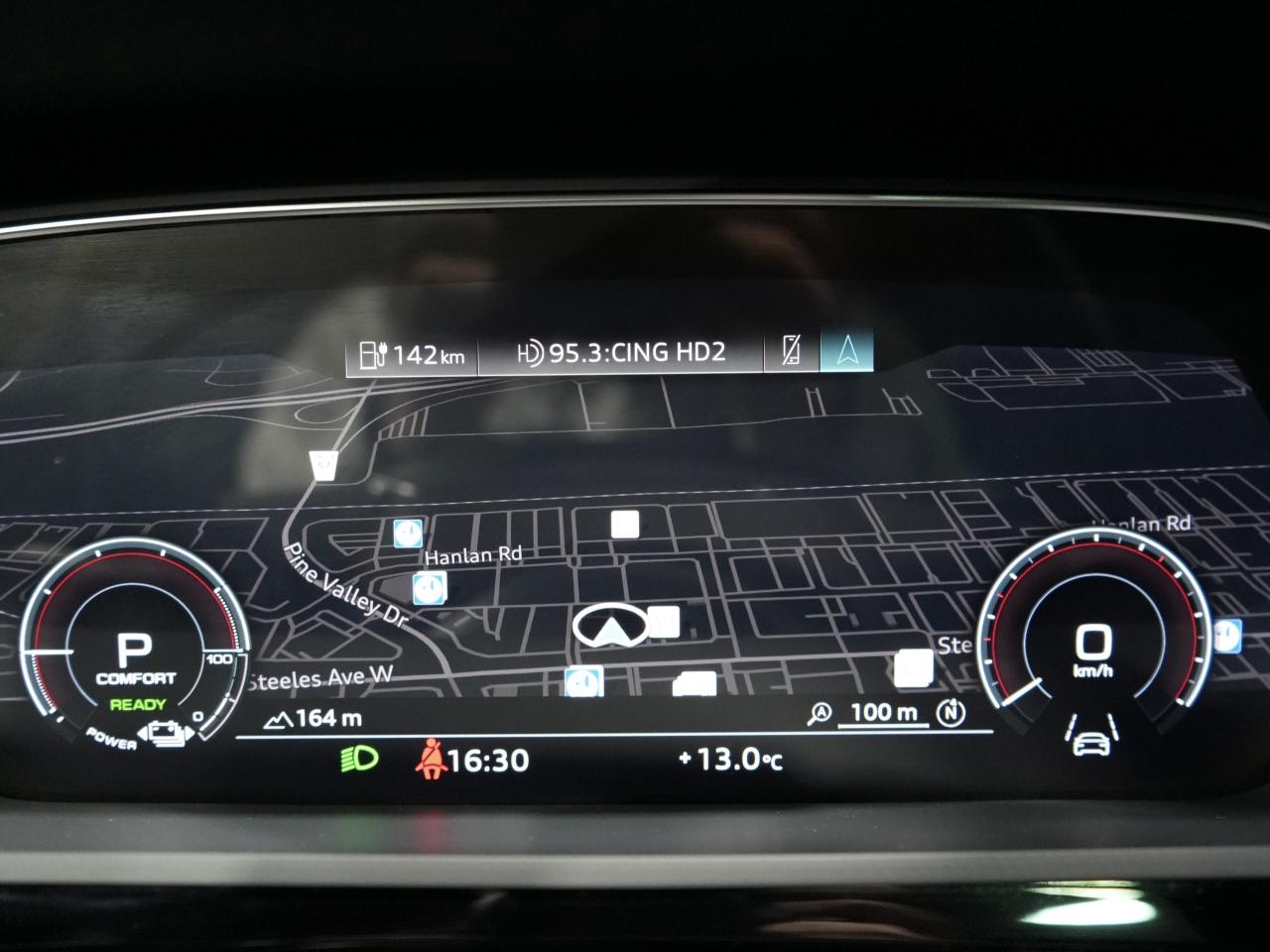2022 Audi E-Tron Sportback Technik /PANO/HUD/22 IN RIM/360CAM/B&0/MASSAGE/NAV Photo