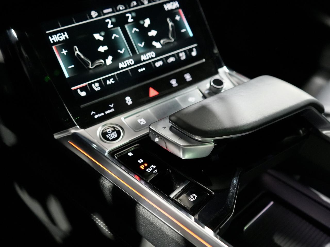 2022 Audi E-Tron Sportback Technik /PANO/HUD/22 IN RIM/360CAM/B&0/MASSAGE/NAV Photo