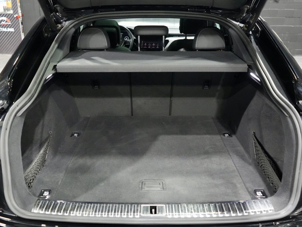 2022 Audi E-Tron Sportback Technik /PANO/HUD/22 IN RIM/360CAM/B&0/MASSAGE/NAV Photo