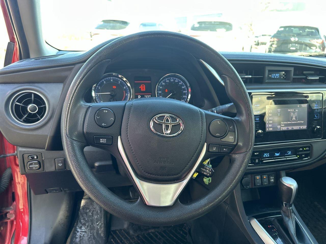 2018 Toyota Corolla 4-door Sedan LE CVTi-S Photo