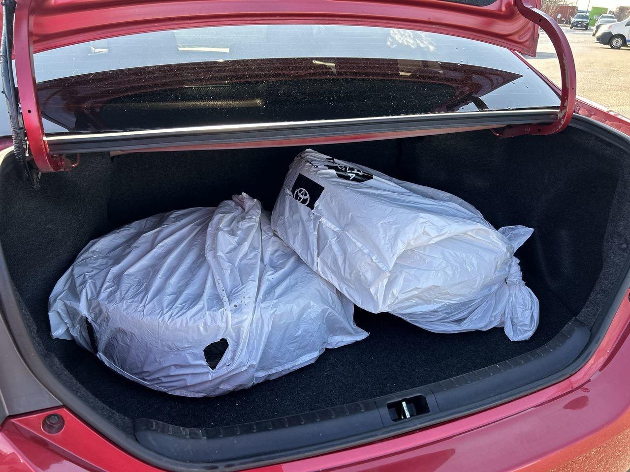 2018 Toyota Corolla 4-door Sedan LE CVTi-S Photo