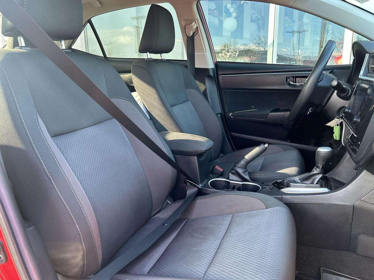 2018 Toyota Corolla 4-door Sedan LE CVTi-S Photo