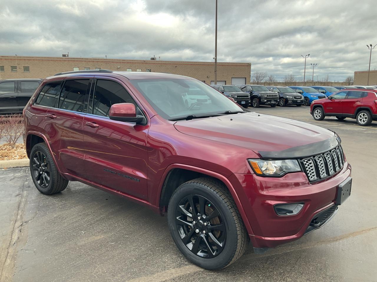 2019 Jeep Grand Cherokee  Photo2