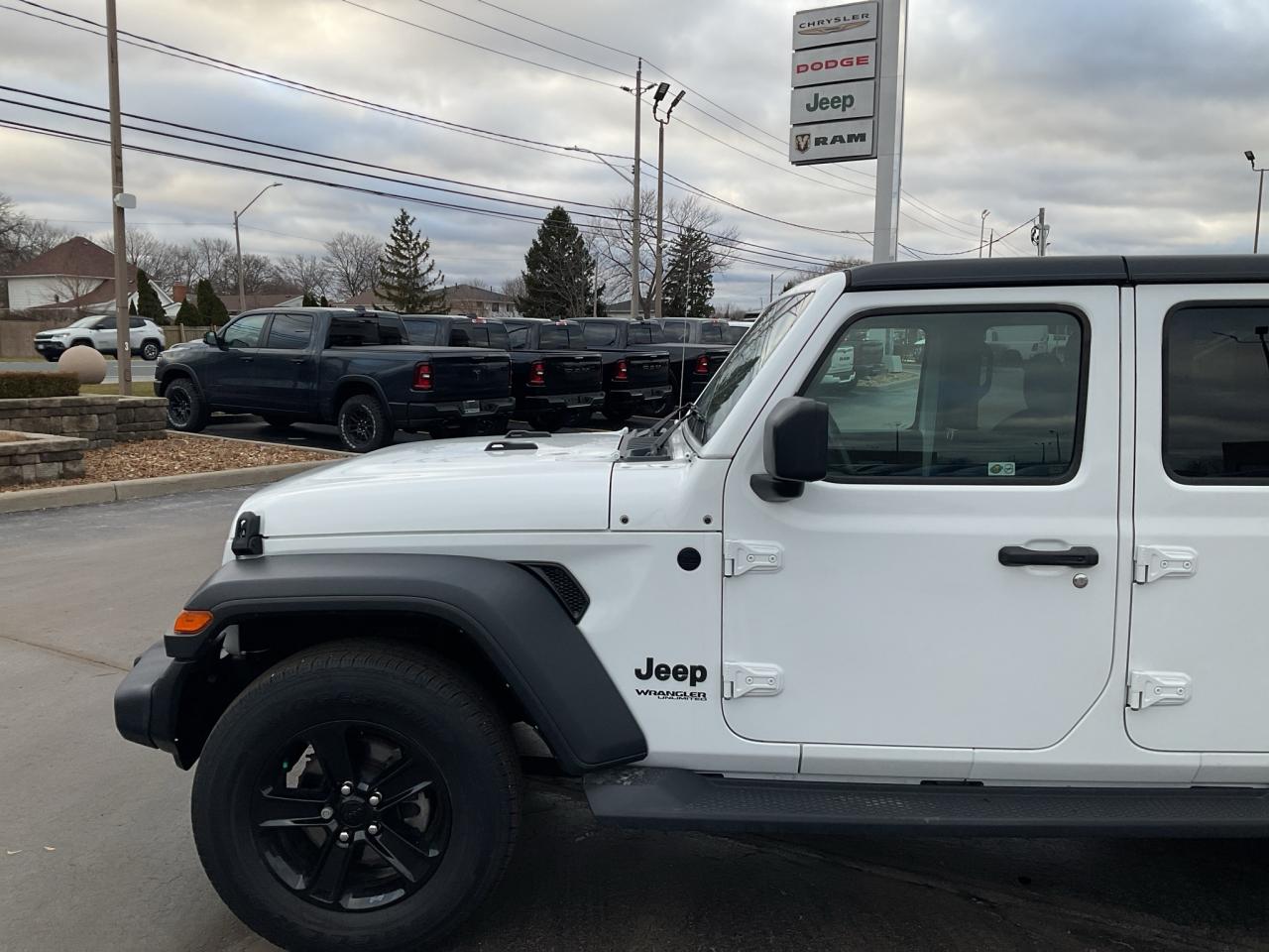 2022 Jeep Wrangler Unlimited SPORT ALTITUDE / KEYLESS ENTRY / COLD WEATHER GRP Photo