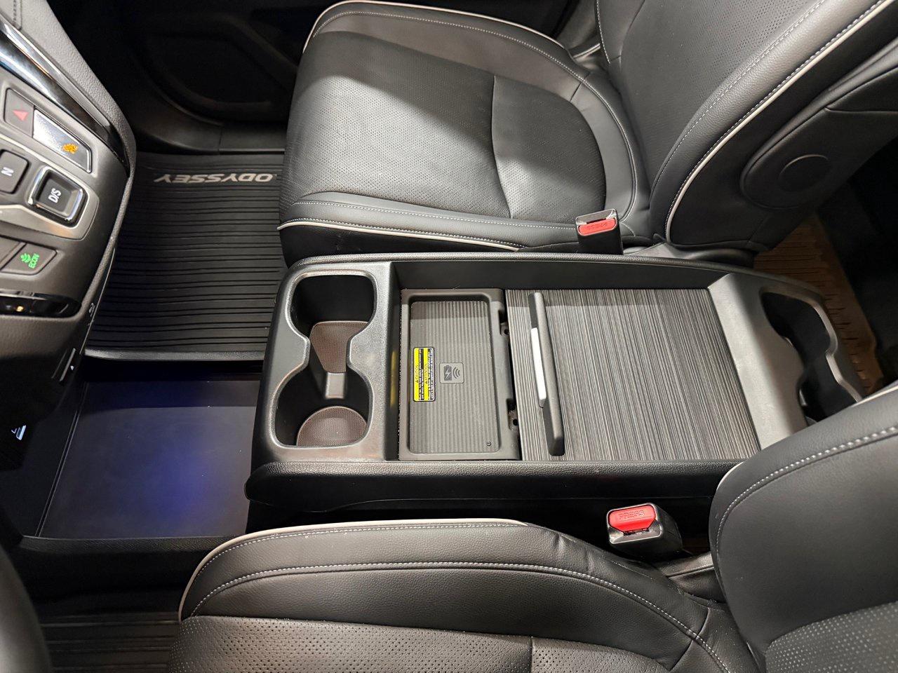 2024 Honda Odyssey Touring Photo