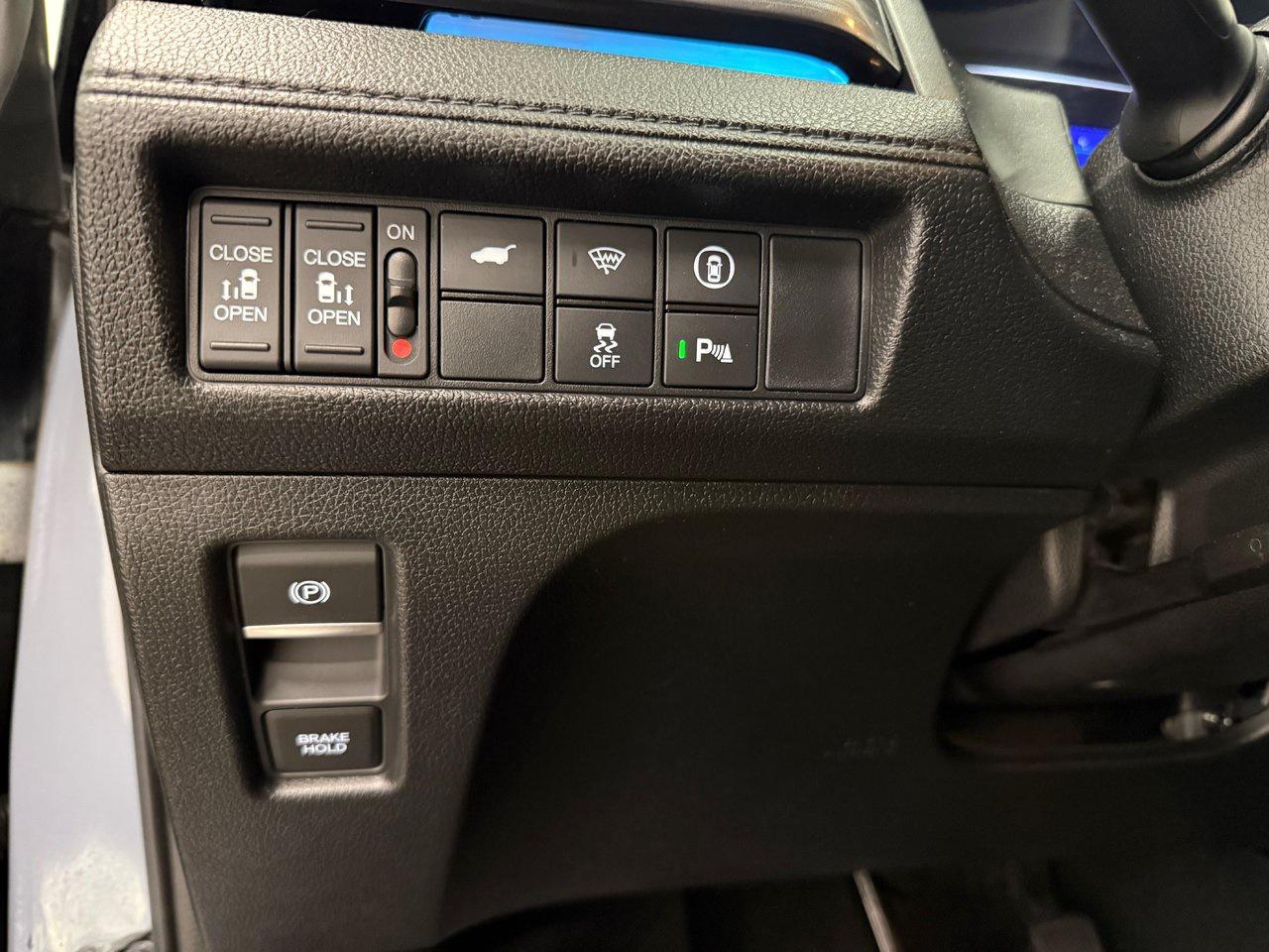 2024 Honda Odyssey Touring Photo