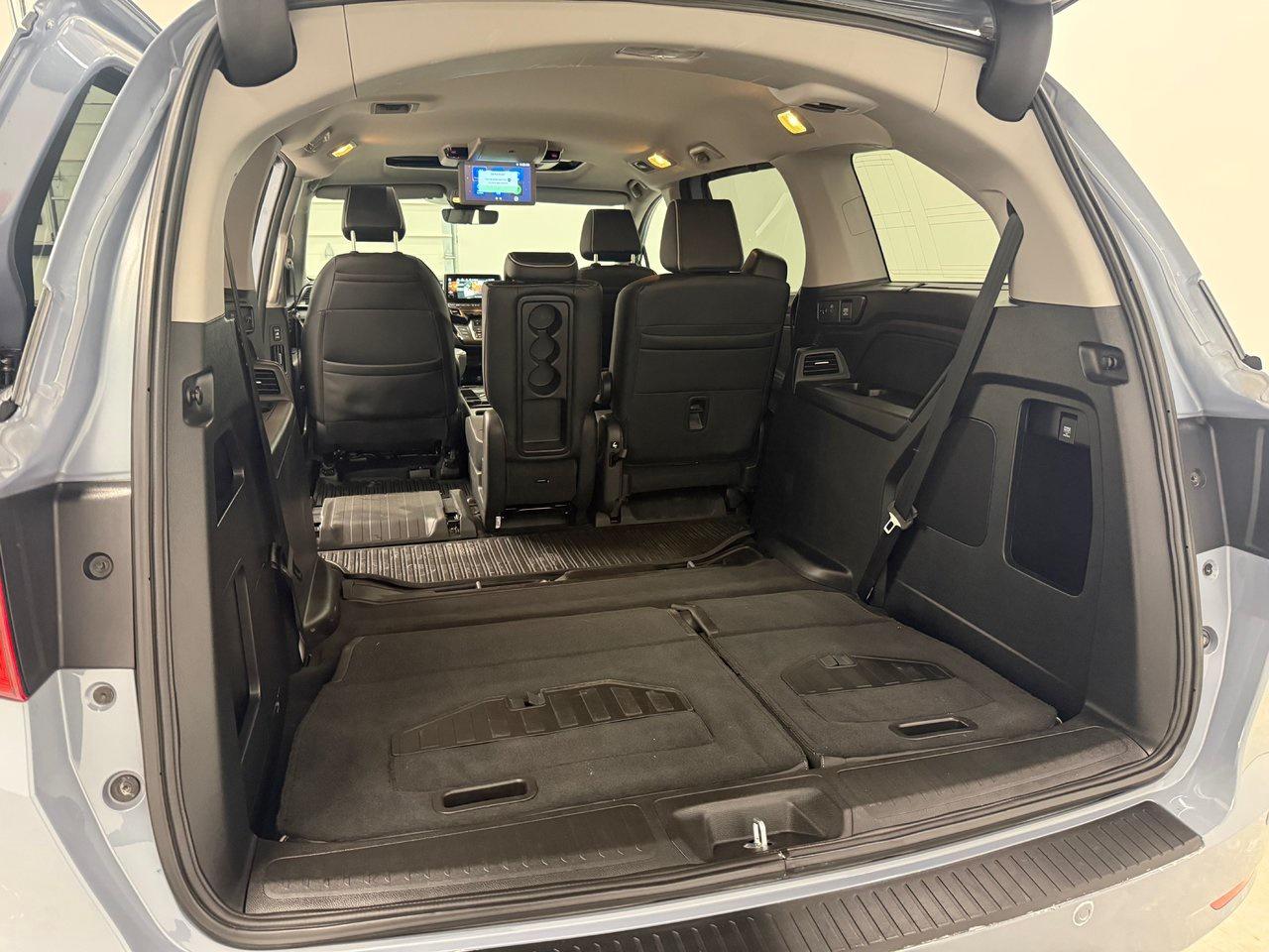 2024 Honda Odyssey Touring Photo