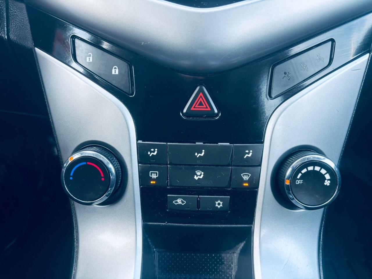 2014 Chevrolet Cruze 1LT Auto 4dr Sedan Automatic Photo