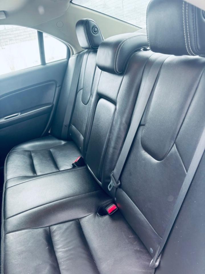 2012 Ford Fusion SEL 4dr Front-wheel Drive Sedan Automatic Photo