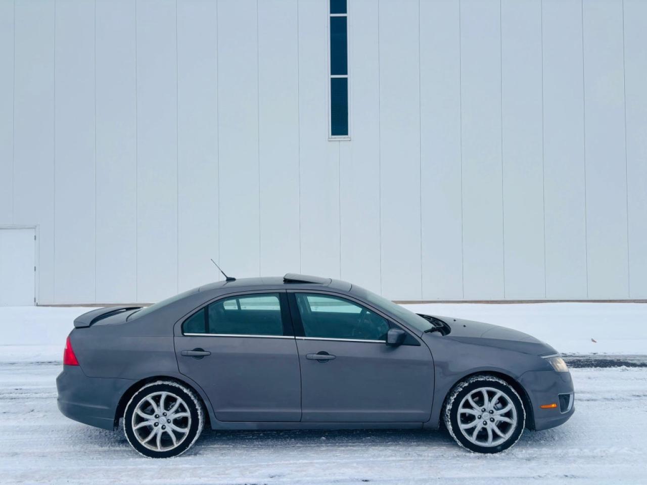 2012 Ford Fusion SEL 4dr Front-wheel Drive Sedan Automatic Photo