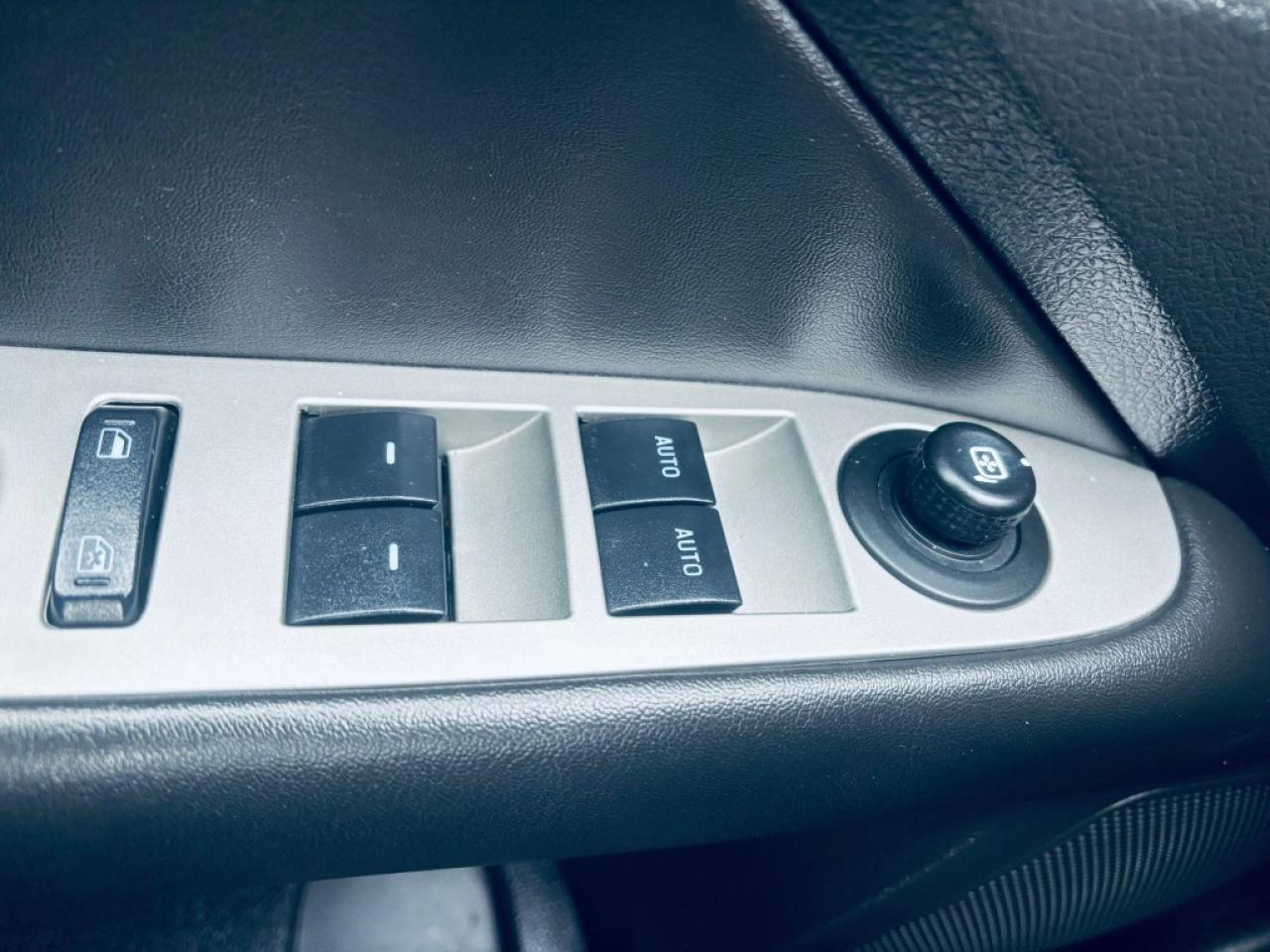 2012 Ford Fusion SEL 4dr Front-wheel Drive Sedan Automatic Photo