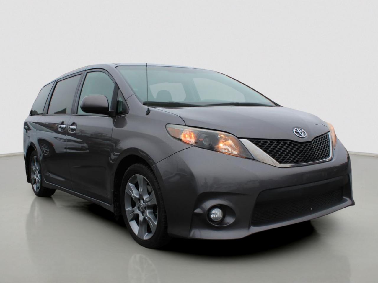 Used 2014 Toyota Sienna 5DR SE 8-PASS FWD for sale in Courtenay, BC