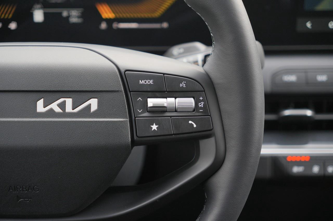 2026 Kia K4 EX Sedan Photo