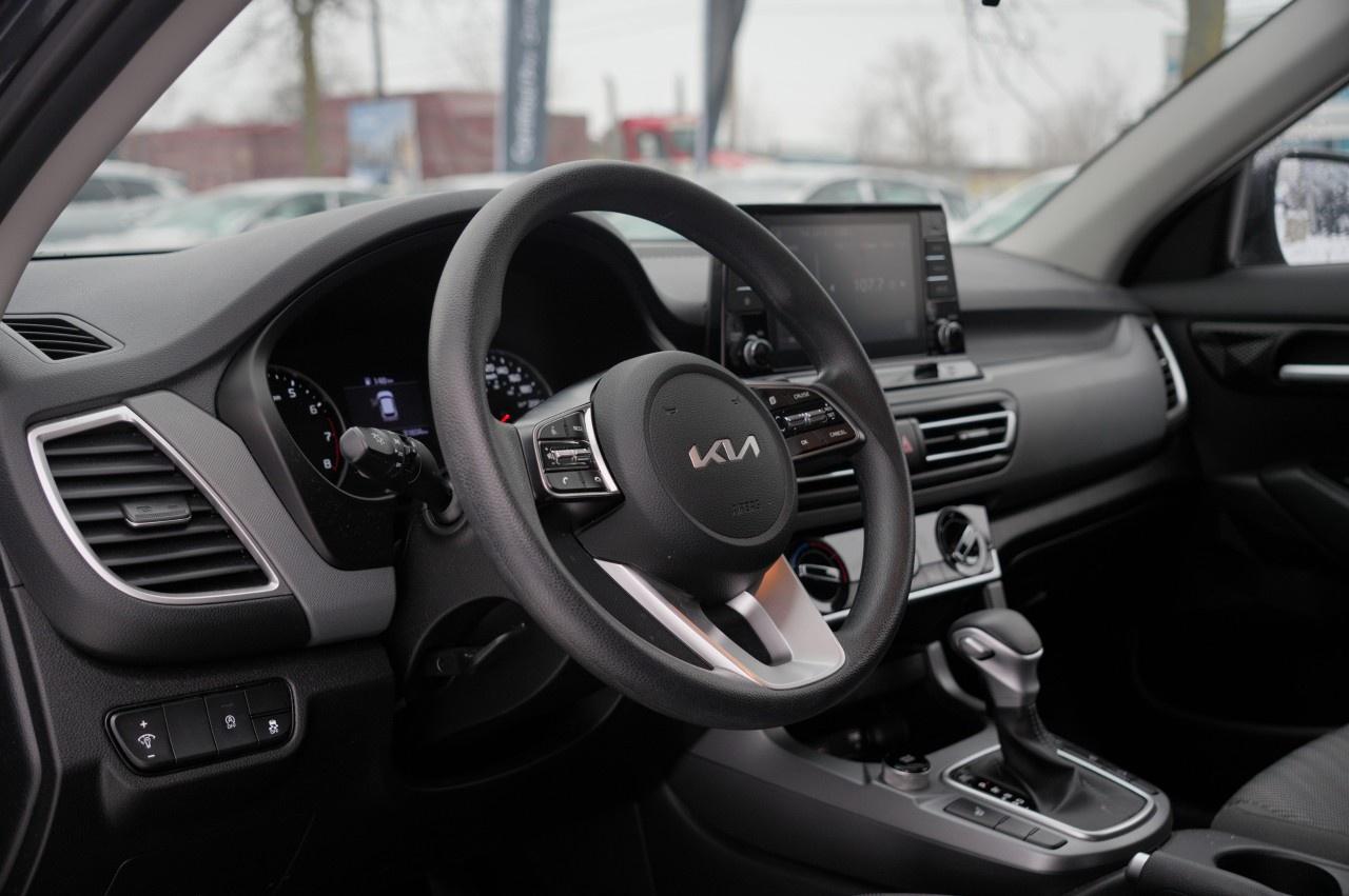 2023 Kia Seltos LX AWD Photo