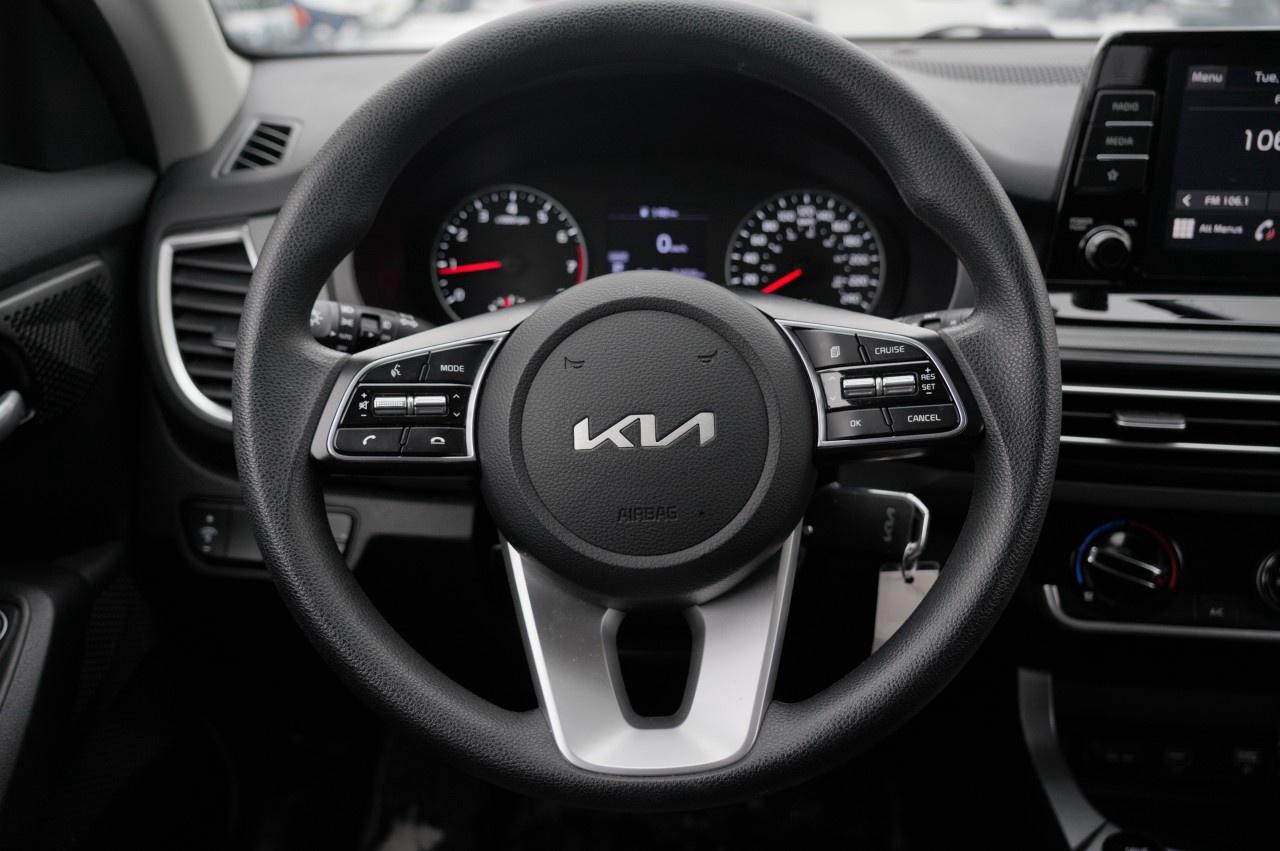 2023 Kia Seltos LX AWD Photo