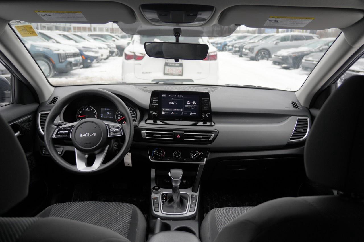 2023 Kia Seltos LX AWD Photo