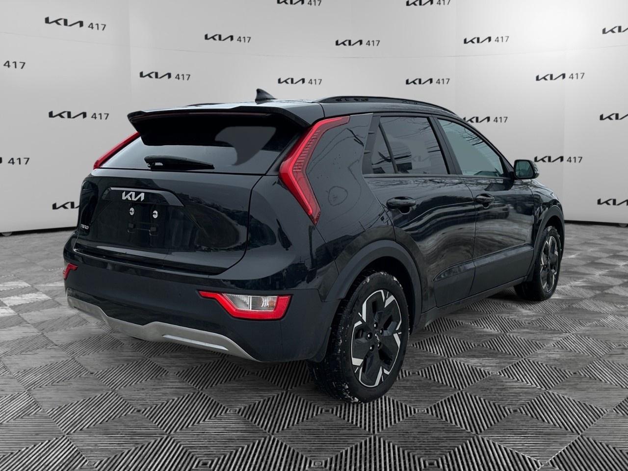 2023 Kia NIRO EV Premium  FWD Photo4