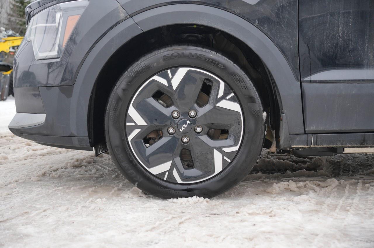 2023 Kia NIRO EV Premium  FWD Photo