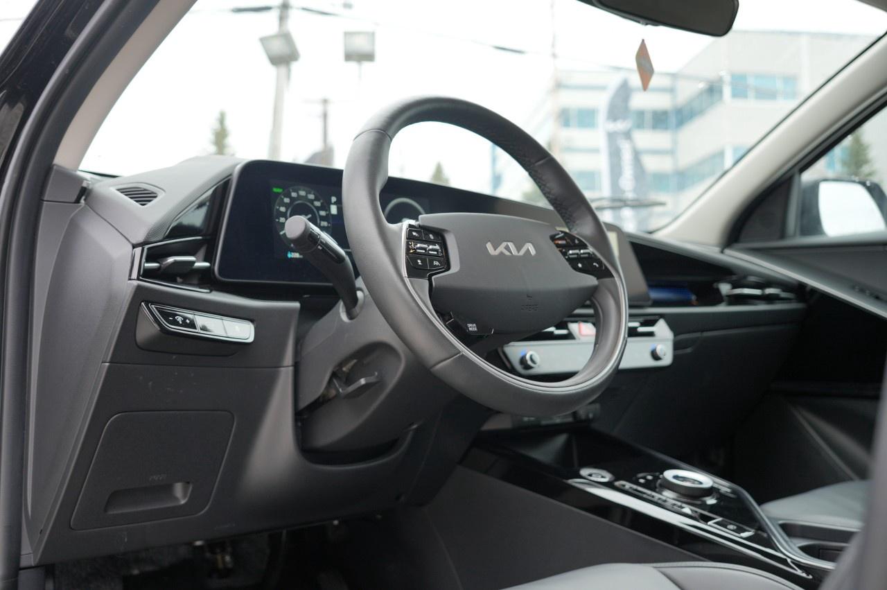 2023 Kia NIRO EV Premium  FWD Photo