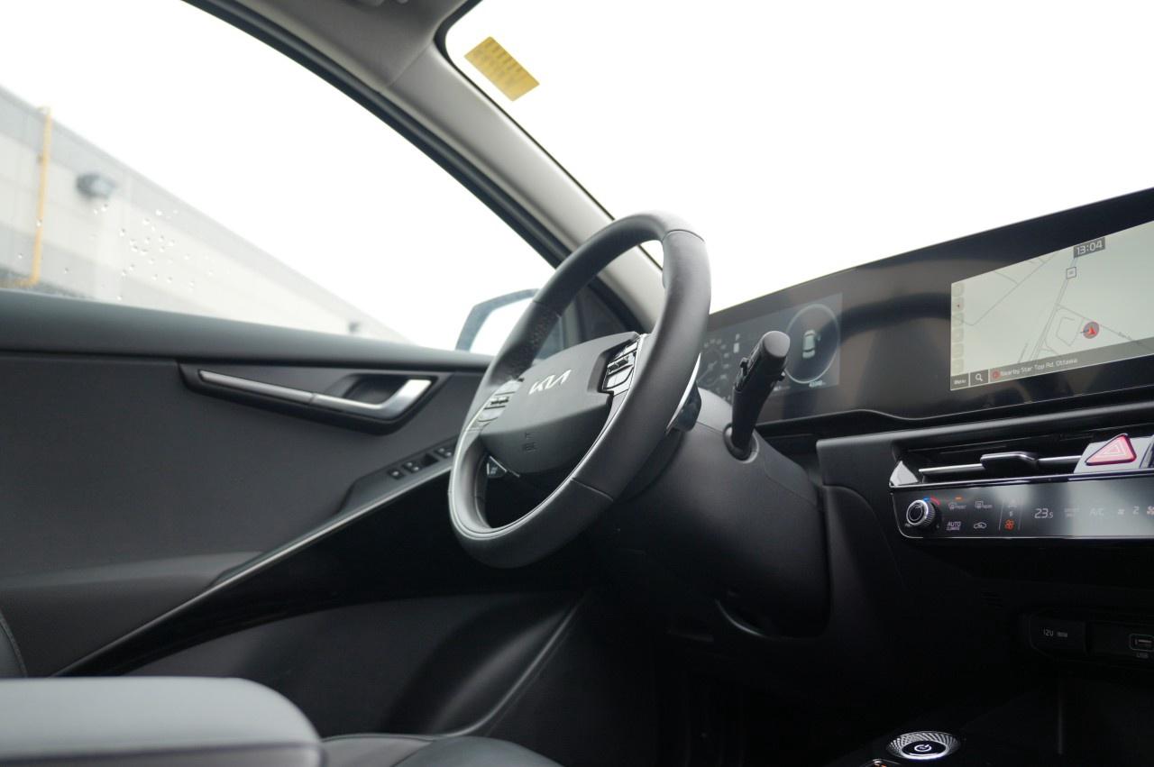2023 Kia NIRO EV Premium  FWD Photo