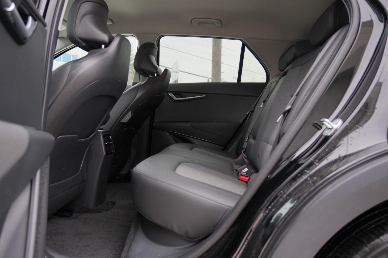 2023 Kia NIRO EV Premium  FWD Photo