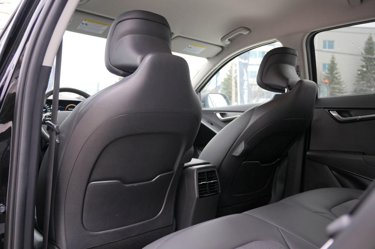 2023 Kia NIRO EV Premium  FWD Photo