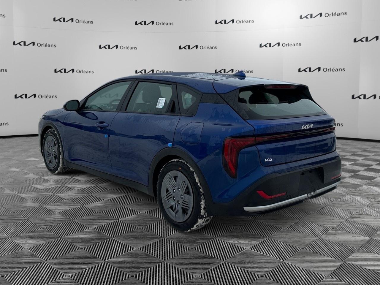 2026 Kia K4 Hatchback LX FWD Photo4