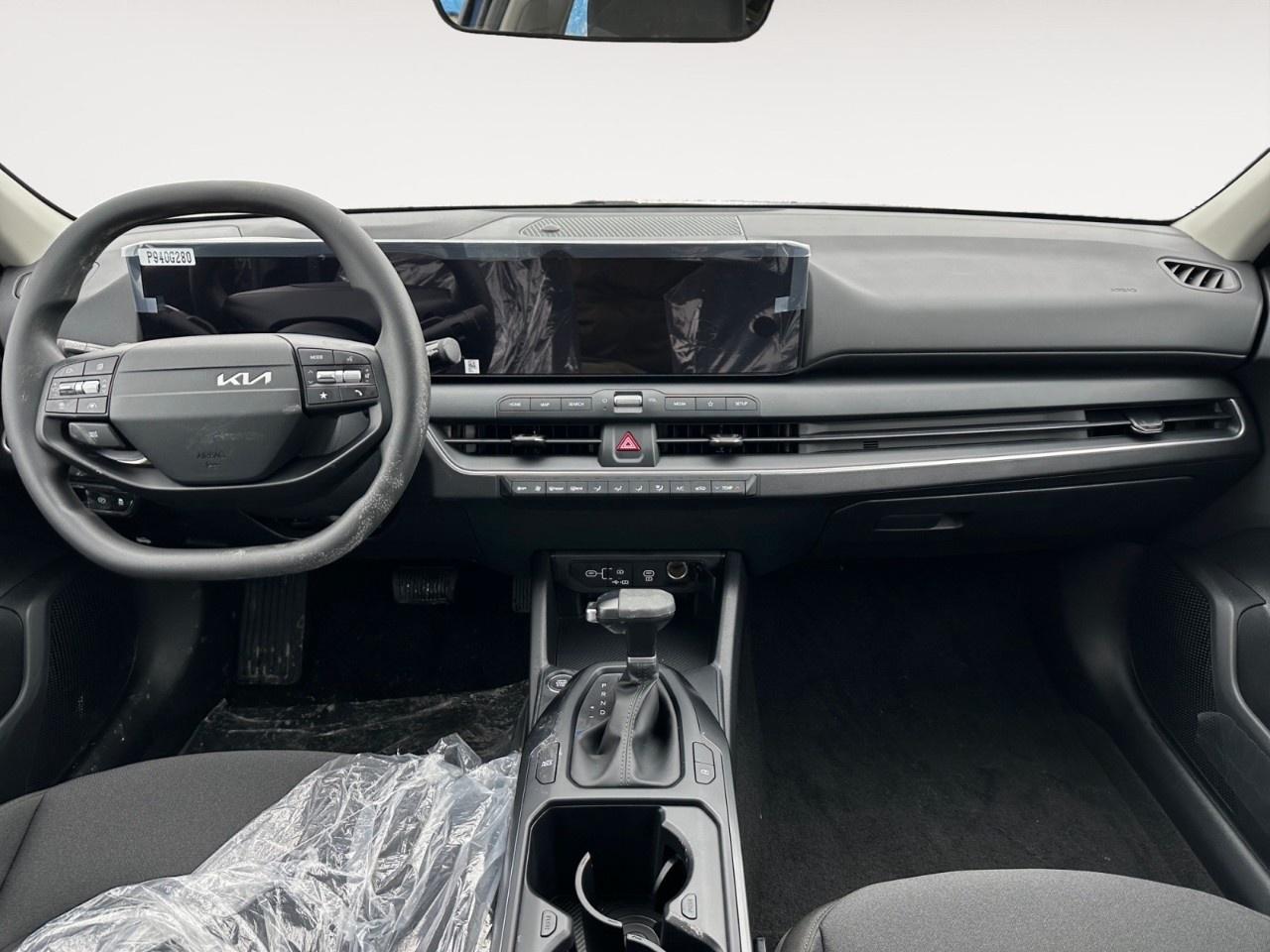 2026 Kia K4 Hatchback LX FWD Photo