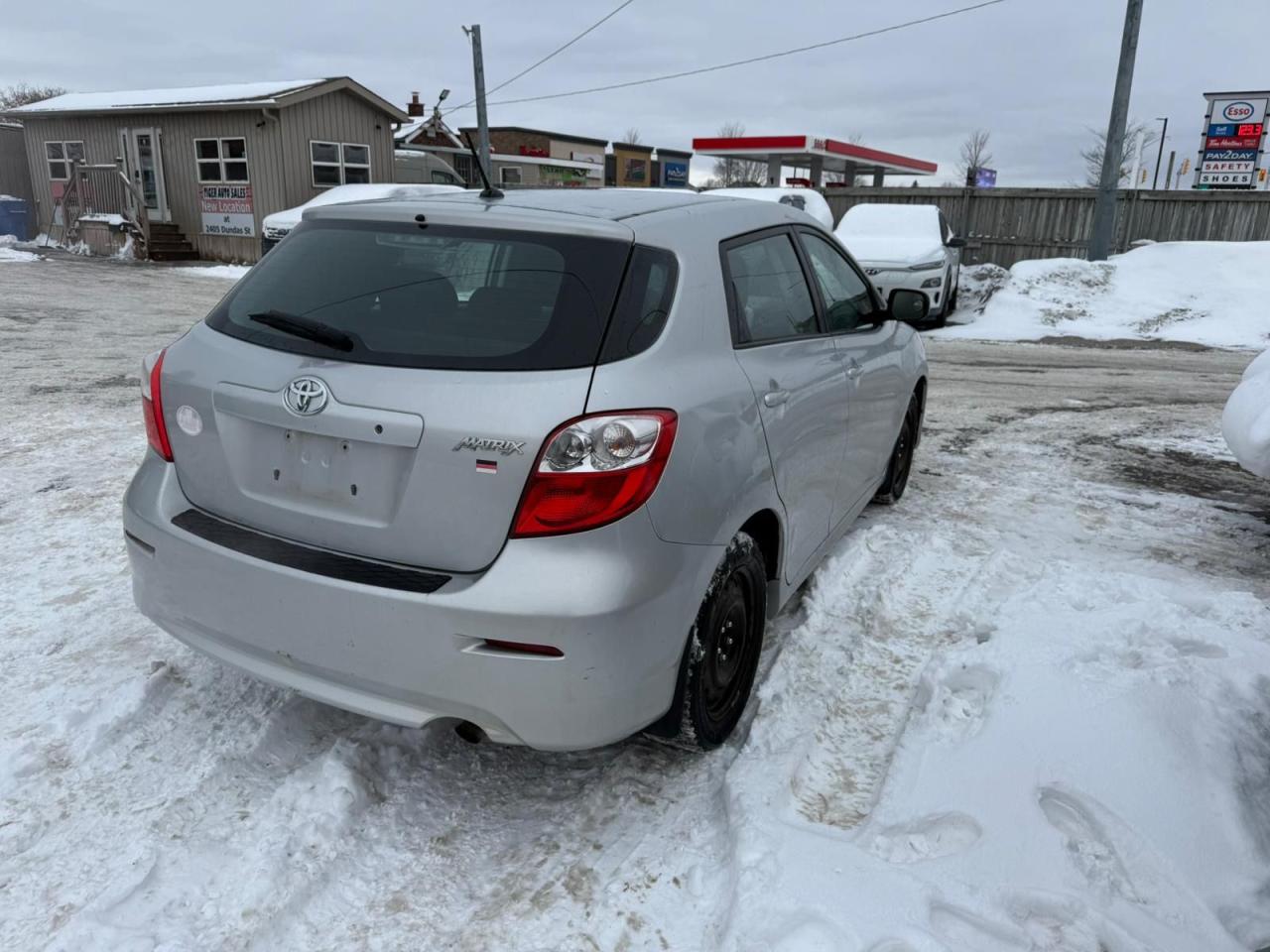 2013 Toyota Matrix MANUAL, RUNS WELL, RELIABLE, CERTIFIED Photo4