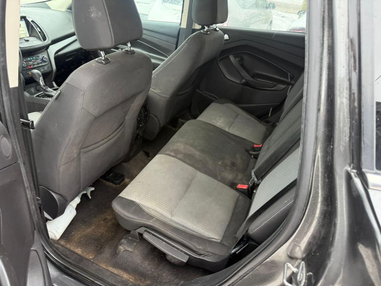 2017 Ford Escape SE, TRANSMISSION ISSUE, ENGINE RUNS GOOD, AS IS Photo
