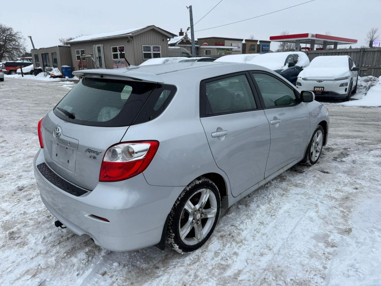 2010 Toyota Matrix MANUAL, RUNS WELL, RELIABLE, CERTIFIED Photo4