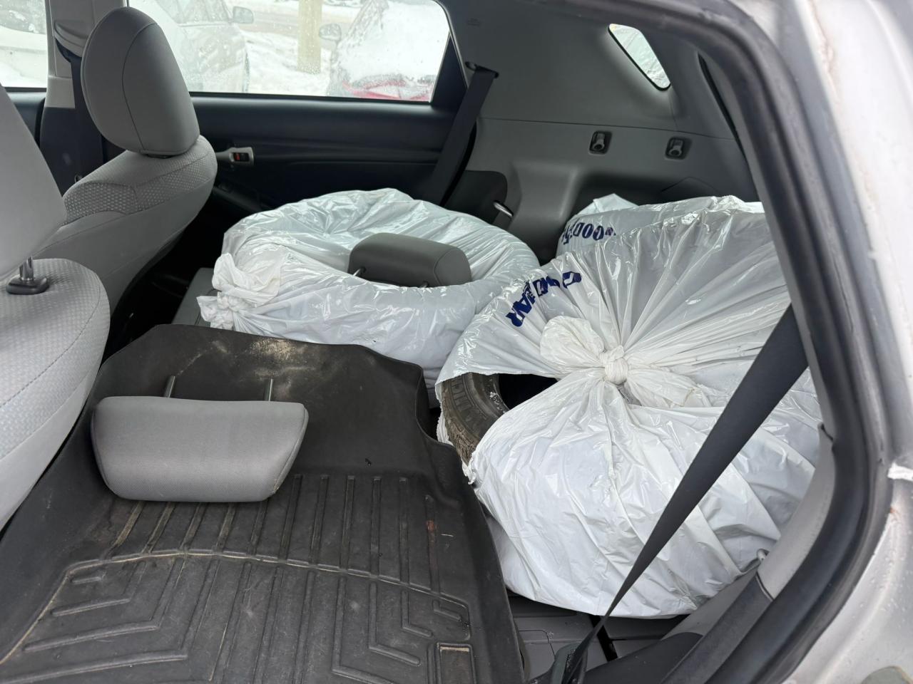 2010 Toyota Matrix MANUAL, RUNS WELL, RELIABLE, CERTIFIED Photo