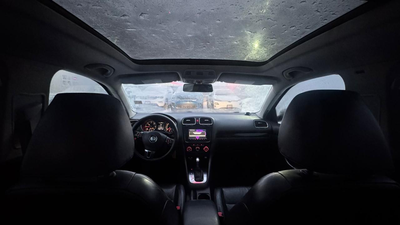 2011 Volkswagen Golf Wagon Comfortline, DIESEL, DRIVES GOOD, AS IS Photo