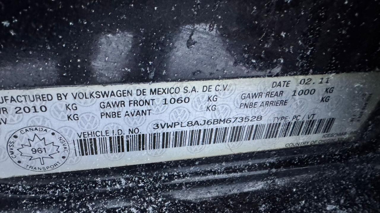 2011 Volkswagen Golf Wagon Comfortline, DIESEL, DRIVES GOOD, AS IS Photo